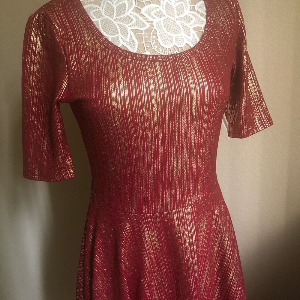 Beautiful elegant Lularoe Red Nicole knee length dress!